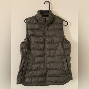 32 Degrees Dark Green Puffer Vest
